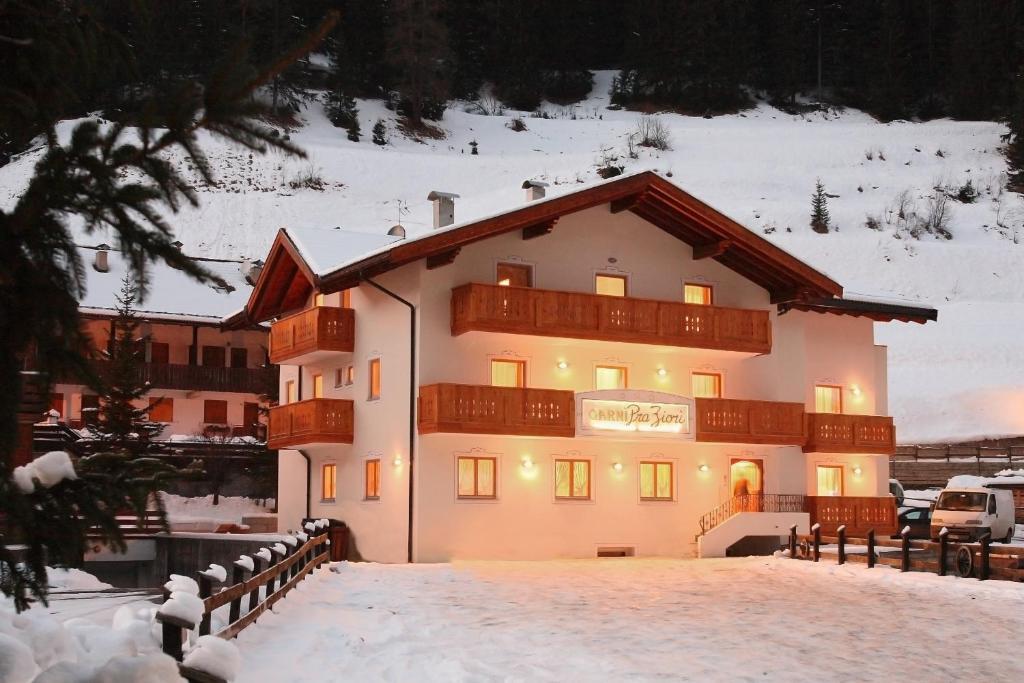 Garni Pra Fiori Hotel Campitello di Fassa Buitenkant foto