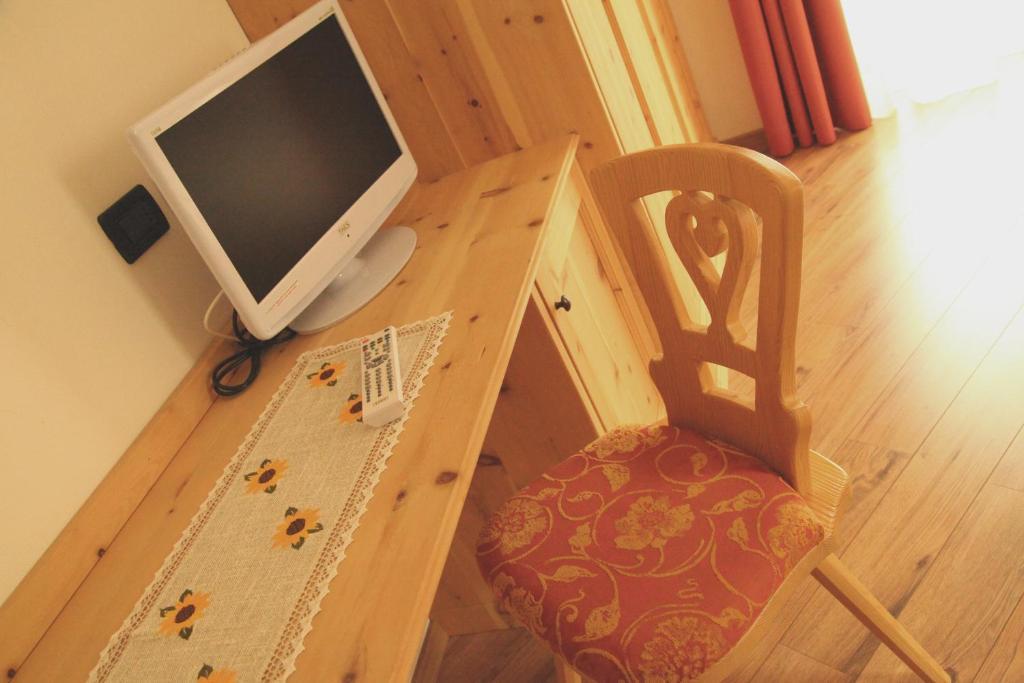 Garni Pra Fiori Hotel Campitello di Fassa Kamer foto