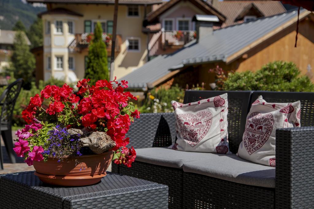 Garni Pra Fiori Hotel Campitello di Fassa Buitenkant foto