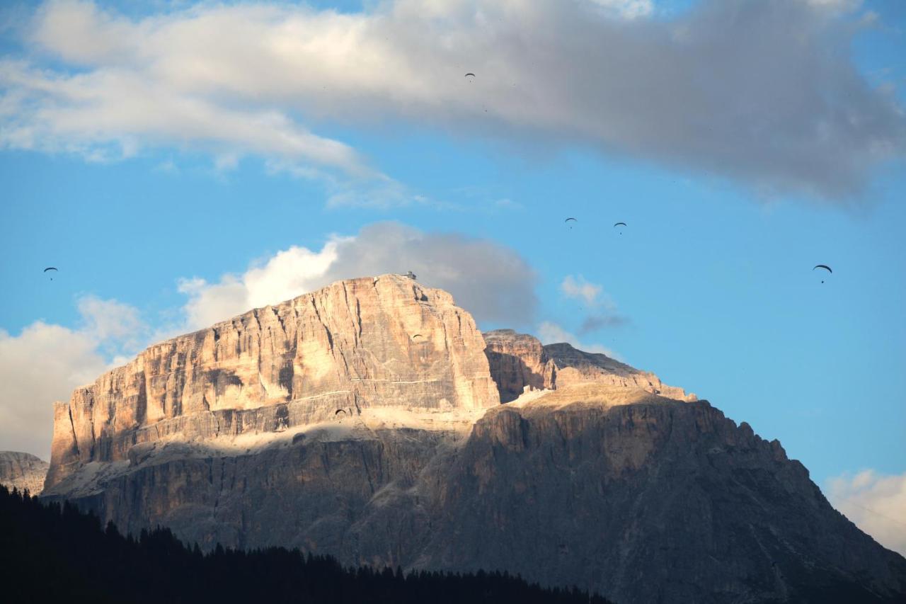 Garni Pra Fiori Hotel Campitello di Fassa Buitenkant foto