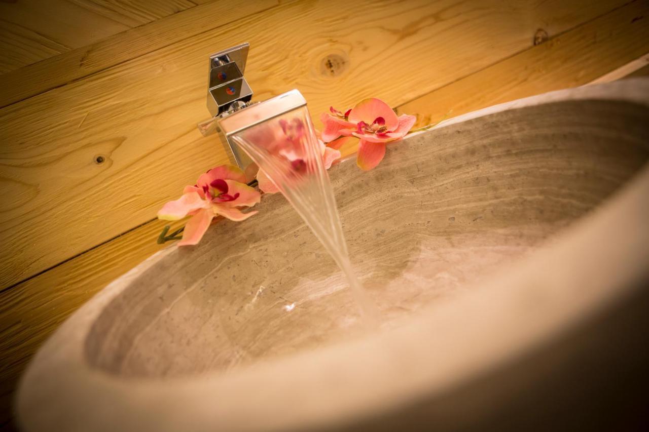 Garni Pra Fiori Hotel Campitello di Fassa Buitenkant foto